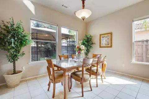 1129 E Ramblewood Dr, Dinuba, CA 93618 photo 12