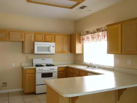 1115 Joy Ct, Exeter, CA 93221 photo 3