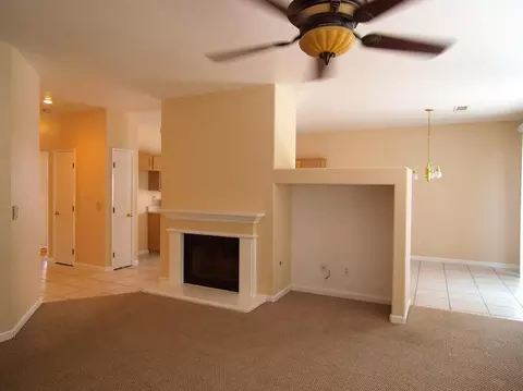 1115 Joy Ct, Exeter, CA 93221 photo 2