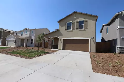 3734 E Cypress Ave, Visalia, CA 93292 photo 2