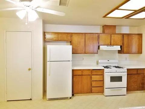 776 Pepper Ave, Lemoore, CA 93245 photo 8