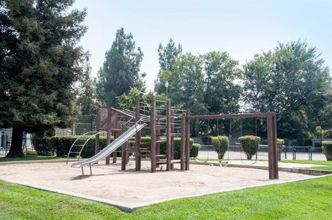 1938 E Beech Ave, Visalia, CA 93292 photo 26