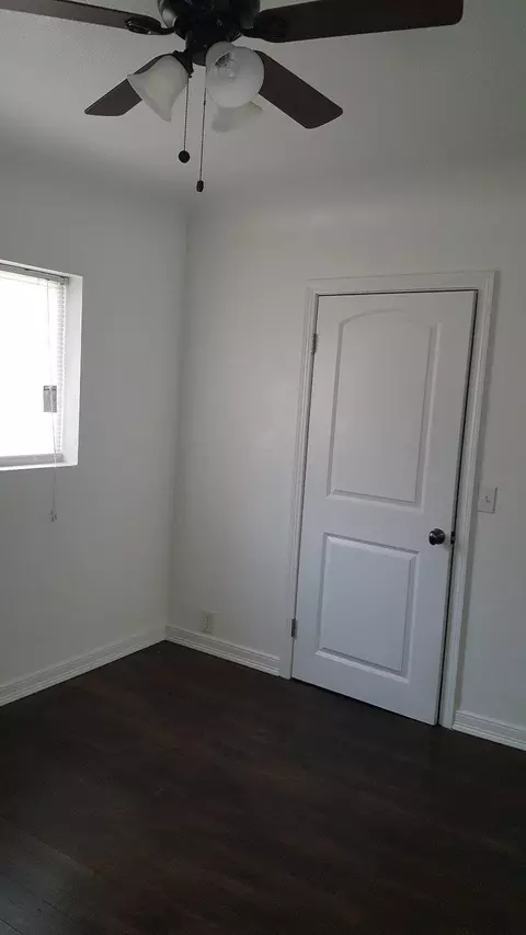648 S Maple #B, Pixley, CA 93256 photo 10