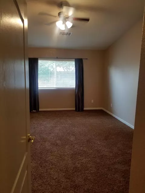 2330 E Cherry Ave, Visalia, CA 93292 photo 14