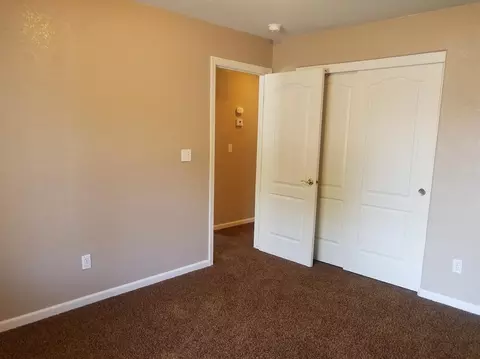 2330 E Cherry Ave, Visalia, CA 93292 photo 23