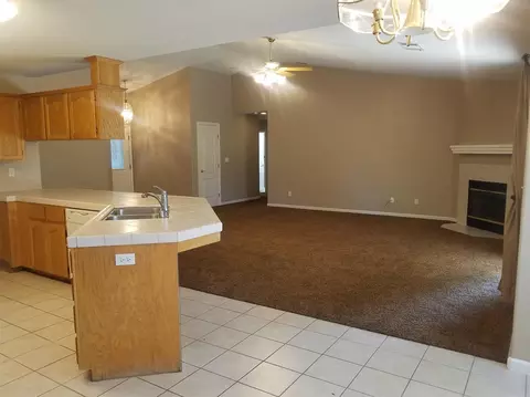 2330 E Cherry Ave, Visalia, CA 93292 photo 11