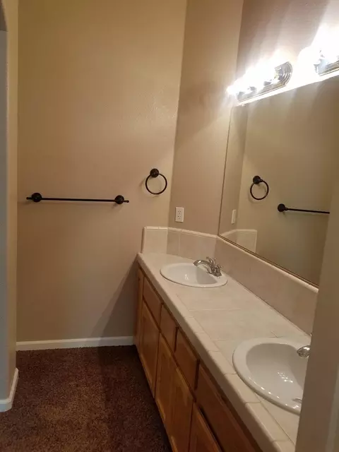 2330 E Cherry Ave, Visalia, CA 93292 photo 16