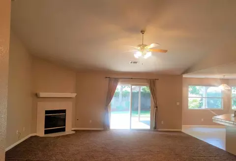 2330 E Cherry Ave, Visalia, CA 93292 photo 3