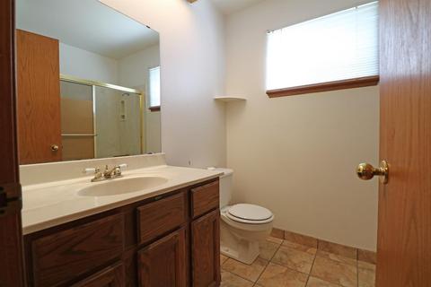777 Elderwood Ln, Lemoore, CA 93245 photo 9