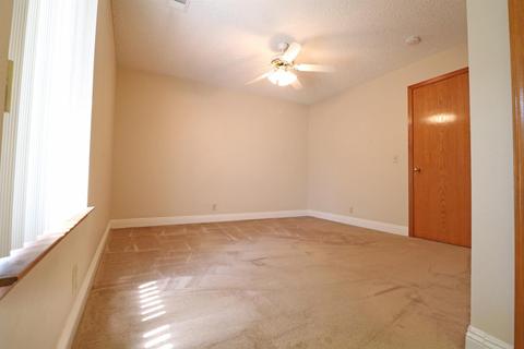 777 Elderwood Ln, Lemoore, CA 93245 photo 10