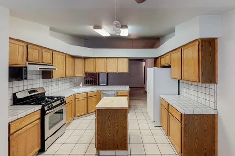 1742 E Sequoia Ave, Visalia, CA 93292 photo 4