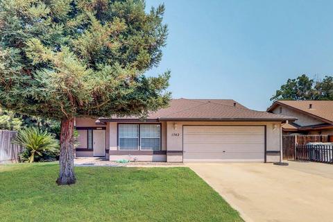 1742 E Sequoia Ave, Visalia, CA 93292 photo 1