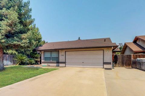1742 E Sequoia Ave, Visalia, CA 93292 photo 2