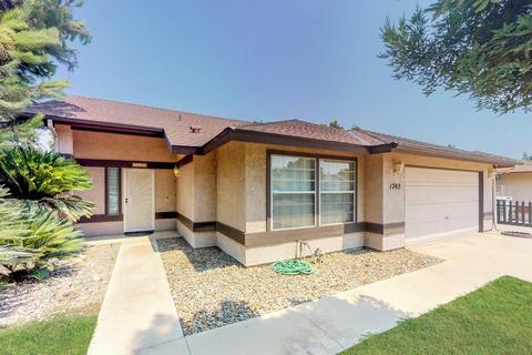 1742 E Sequoia Ave, Visalia, CA 93292 photo 3