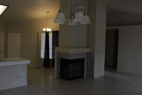 1918 E Roosevelt Ct, Visalia, CA 93292 photo 5