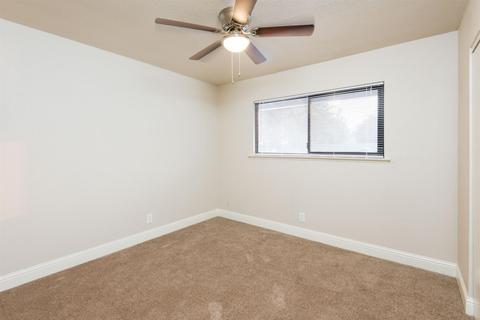 155 Lum Dr, Lemoore, CA 93245 photo 19