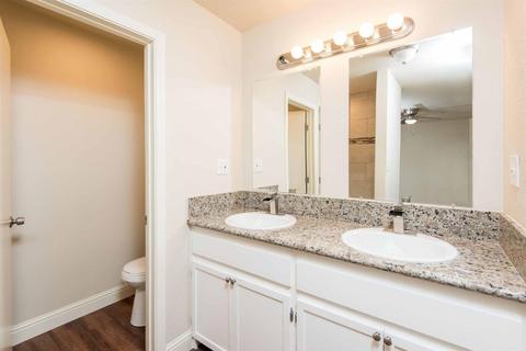155 Lum Dr, Lemoore, CA 93245 photo 17