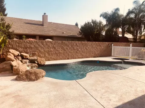 906 E Chestnut Ct, Visalia, CA 93292 photo 25