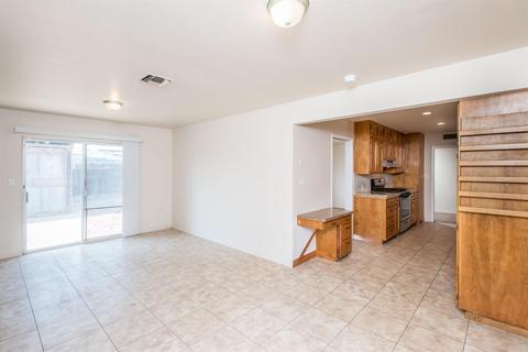 175 E Birch Ave, Hanford, CA 93230 photo 8