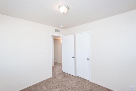 175 E Birch Ave, Hanford, CA 93230 photo 17