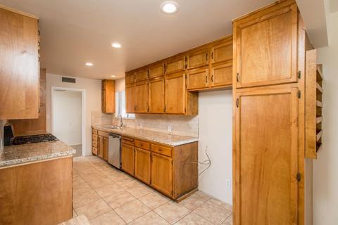 175 E Birch Ave, Hanford, CA 93230 photo 5