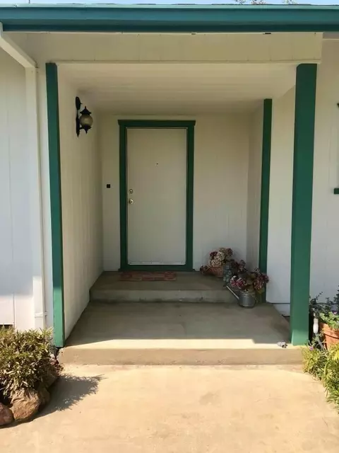 1020 E Howard, Pixley, CA 93256 photo 3