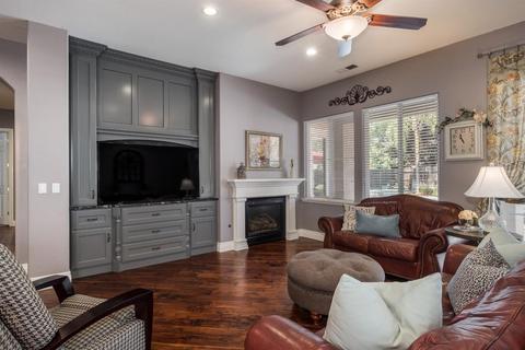 1656 N Holly Ave, Clovis, CA 93619 photo 2