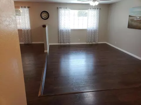 1253 Cedar Ln, Lemoore, CA 93245 photo 9