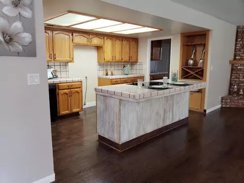 1253 Cedar Ln, Lemoore, CA 93245 photo 11