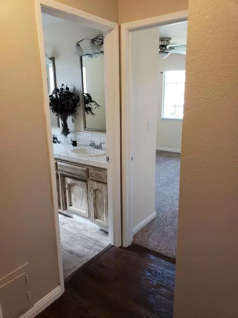 1253 Cedar Ln, Lemoore, CA 93245 photo 17