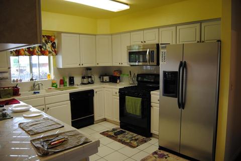 735 W Bush St, Lemoore, CA 93245 photo 11