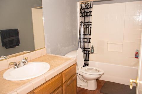 4011 E Hillcrest Ave, Visalia, CA 93292 photo 16