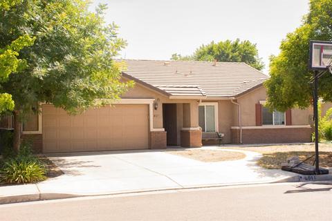 4011 E Hillcrest Ave, Visalia, CA 93292 photo 1