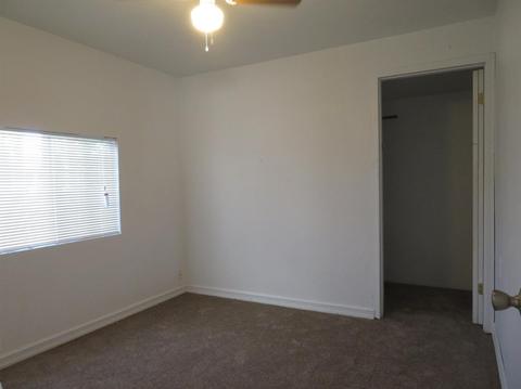 326 W Cedar St, Exeter, CA 93221 photo 7