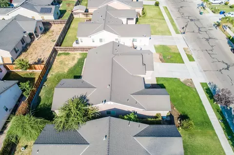 1627 Persimmon St, Lemoore, CA 93245 photo 33