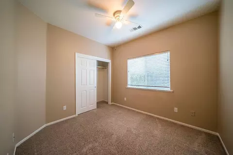 1627 Persimmon St, Lemoore, CA 93245 photo 22