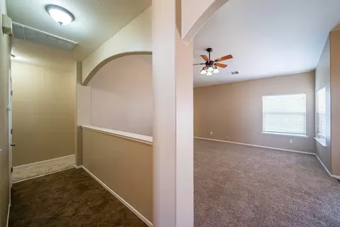 1627 Persimmon St, Lemoore, CA 93245 photo 14