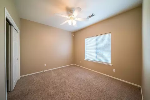 1627 Persimmon St, Lemoore, CA 93245 photo 28