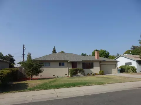 3030 E Meadow Ave, Visalia, CA 93292 photo 2