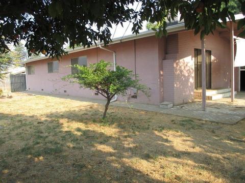 2397 E Sierra Ave, Tulare, CA 93274 photo 13