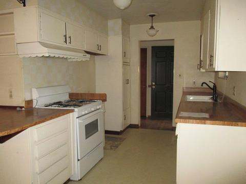 2397 E Sierra Ave, Tulare, CA 93274 photo 2