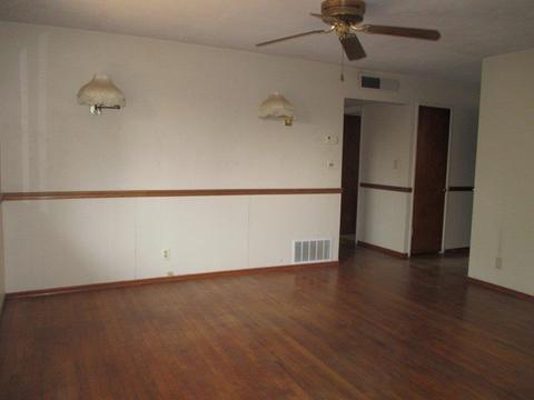 2397 E Sierra Ave, Tulare, CA 93274 photo 5