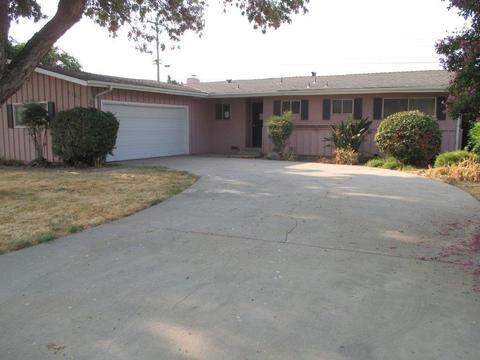 2397 E Sierra Ave, Tulare, CA 93274 photo 1