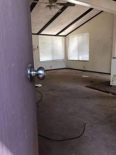 35301 Lenard Rd, Springville, CA 93265 photo 2