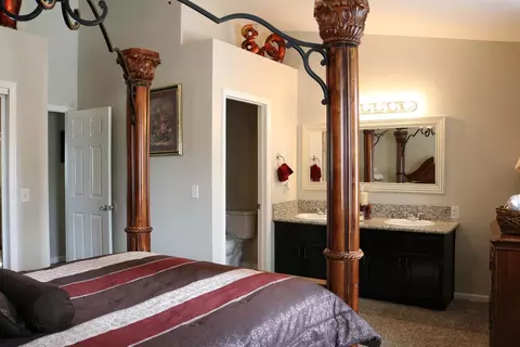 3532 E Sycamore Ave, Visalia, CA 93292 photo 13