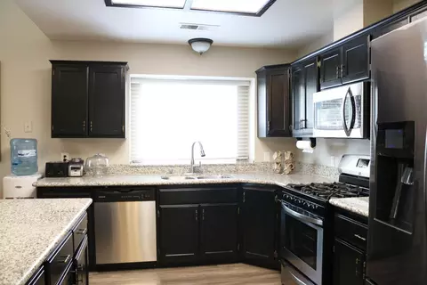 3532 E Sycamore Ave, Visalia, CA 93292 photo 6