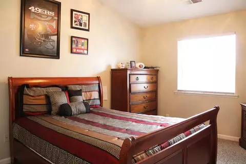 3532 E Sycamore Ave, Visalia, CA 93292 photo 9