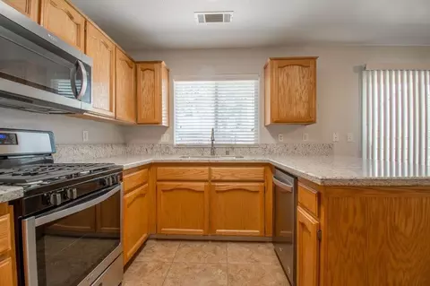 3746 E College Ave, Visalia, CA 93292 photo 6