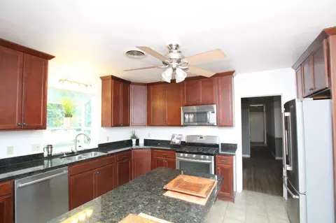 1929 E Tulare Ave, Visalia, CA 93292 photo 8