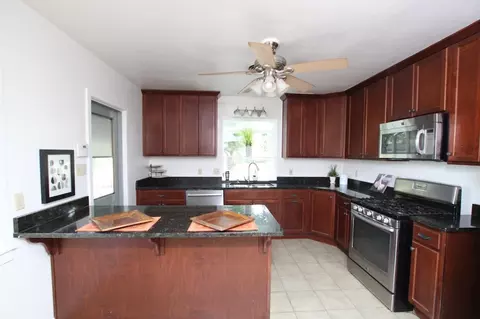 1929 E Tulare Ave, Visalia, CA 93292 photo 9